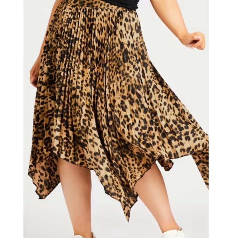 Leopard Print Pleated Women's Skirt